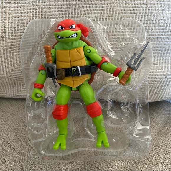 Teenage Mutant Ninja Turtle Raphael  Action Figure - Picture 1 of 6